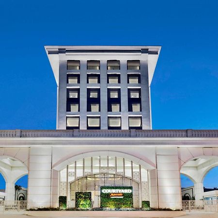 Courtyard By Marriott Bengaluru Hebbal Hotel Luaran gambar