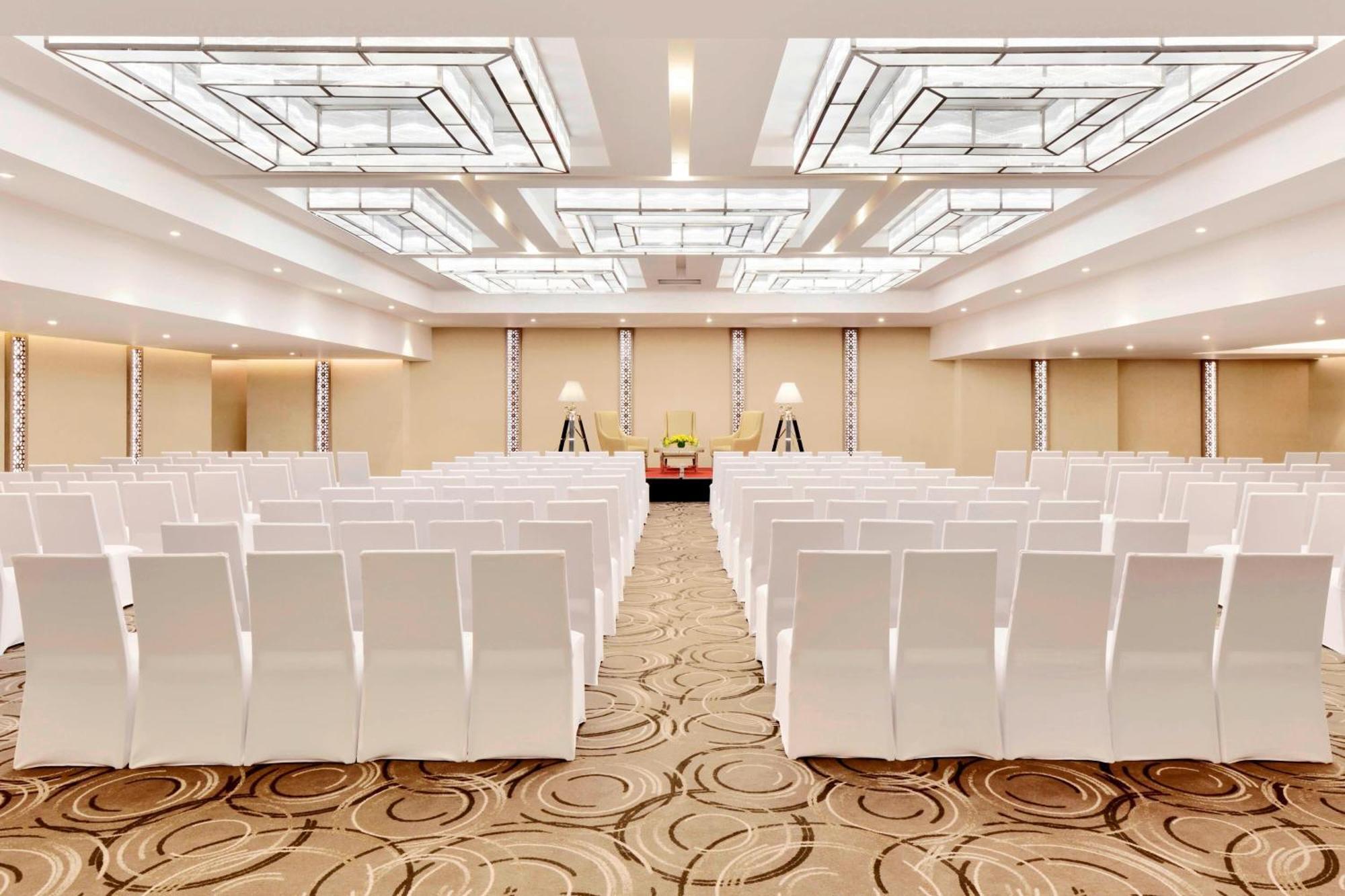 Courtyard By Marriott Bengaluru Hebbal Hotel Luaran gambar